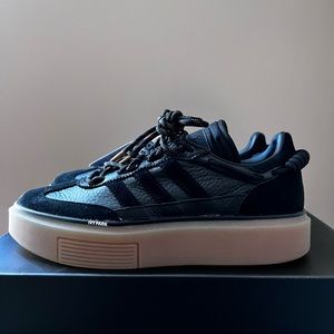 IVY PARK SUPERSLEEK 72 SHOES SIZE 7